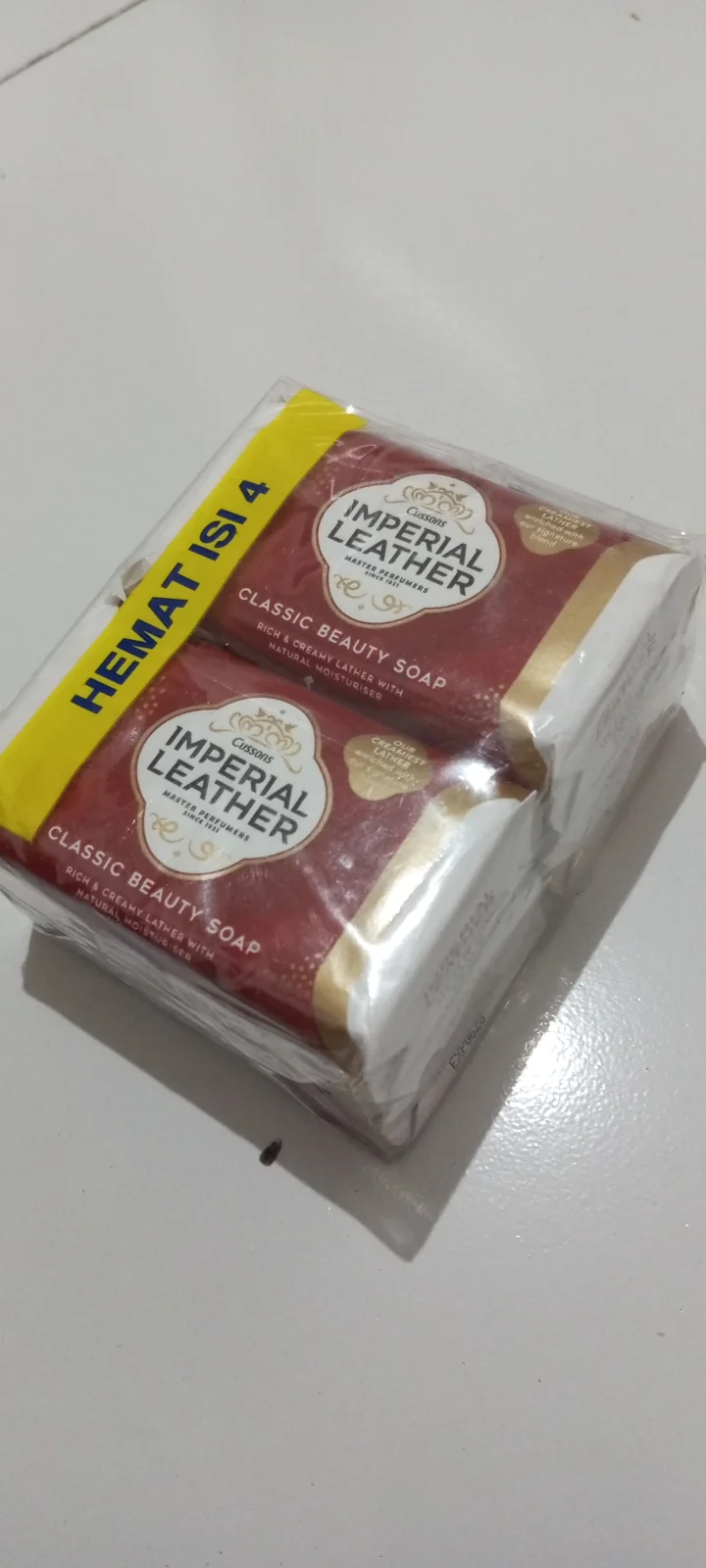 Sabun mandi imperial leather isi 4