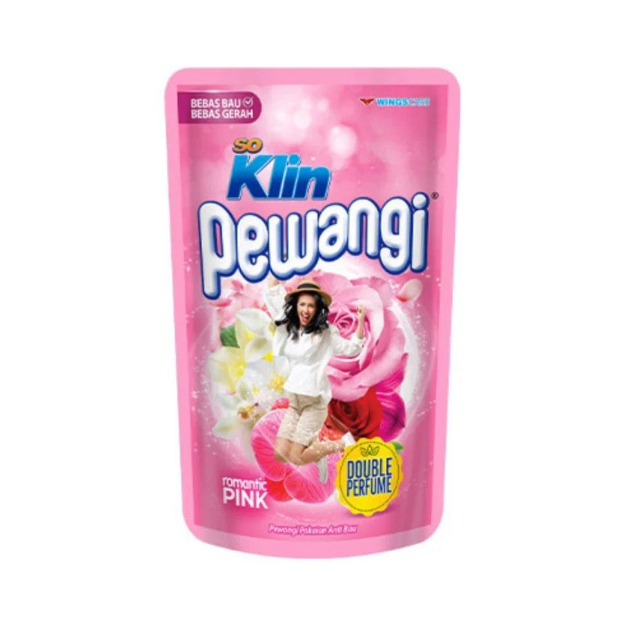 So Klin Pewangi Pakaian Romantic Pink 780ml